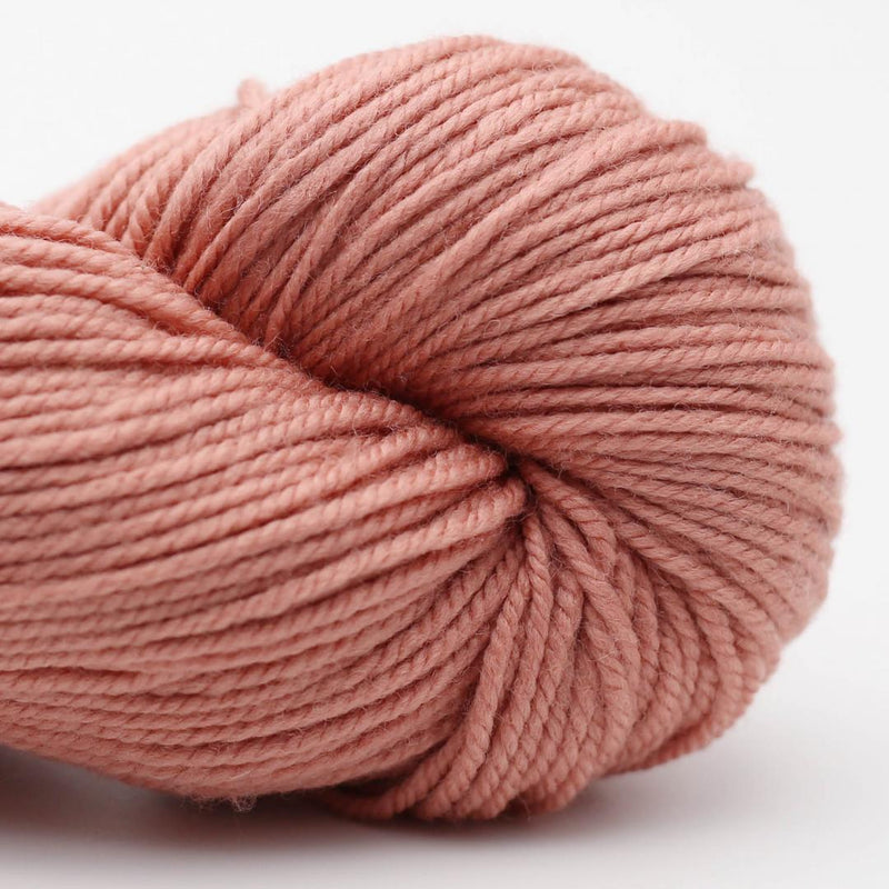 Hey Mama Wolf Skadi Merino d'Arles DK weight organic wool