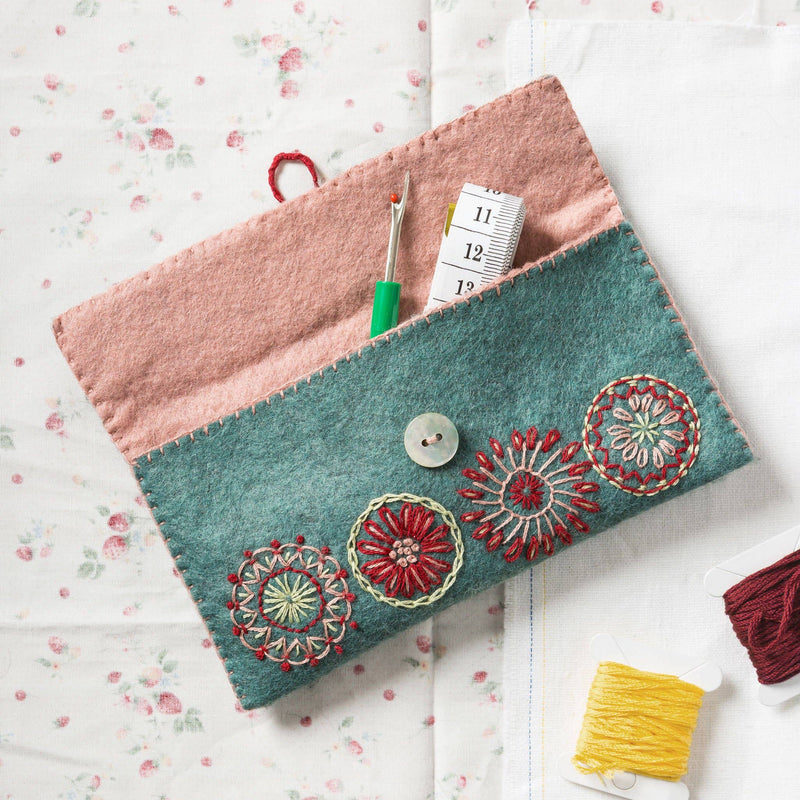 Notions Pouch Felt Craft Mini Kit