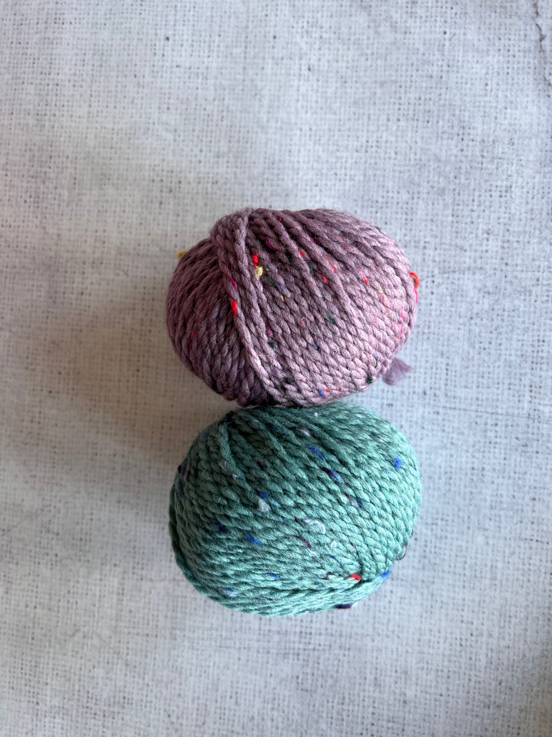 Knitting Kit: In The Round Cowl in BC Garn Hamelton Tweed 2 Chunky GOTS certified organic yarn